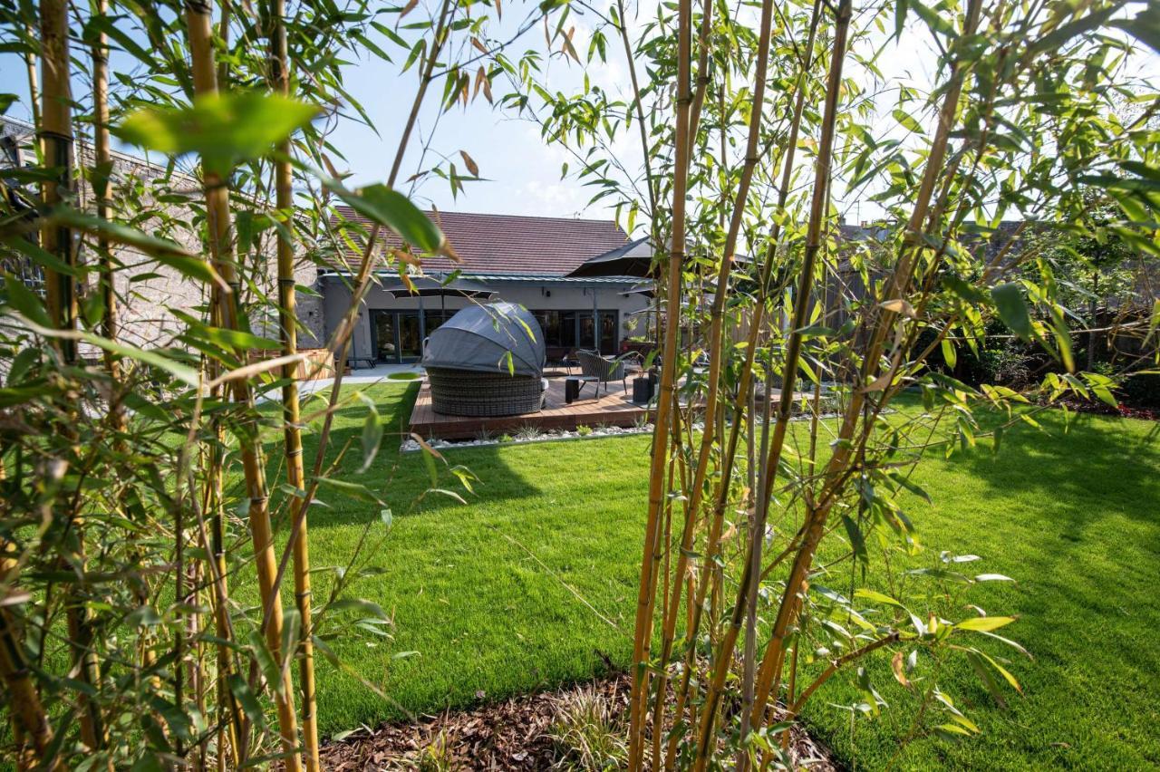 Best Western Premier Le Chapitre Hotel And Spa Remiremont Eksteriør billede