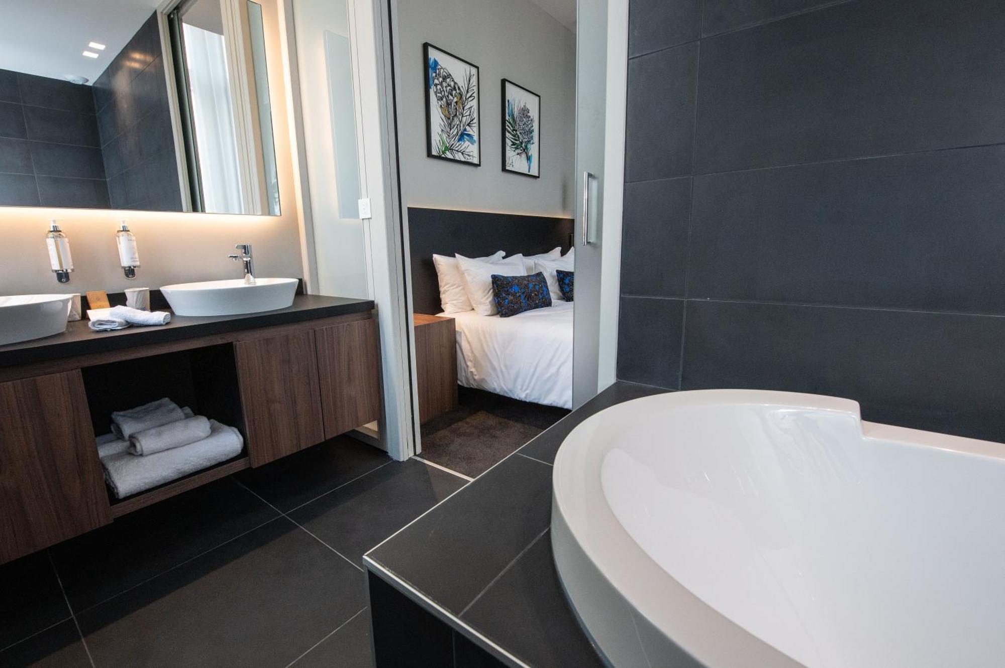 Best Western Premier Le Chapitre Hotel And Spa Remiremont Eksteriør billede