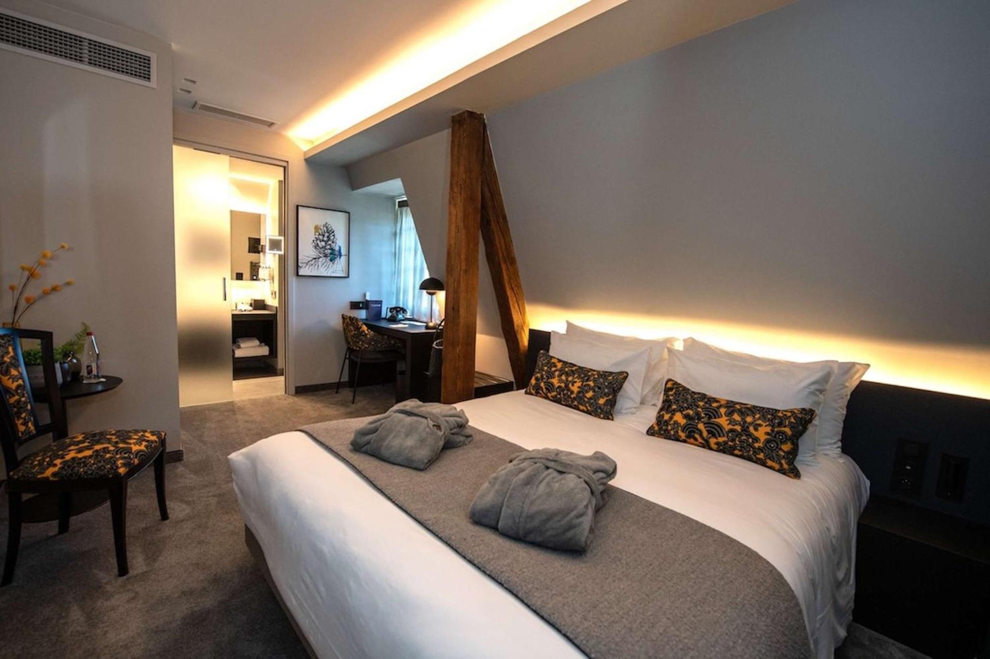 Best Western Premier Le Chapitre Hotel And Spa Remiremont Eksteriør billede
