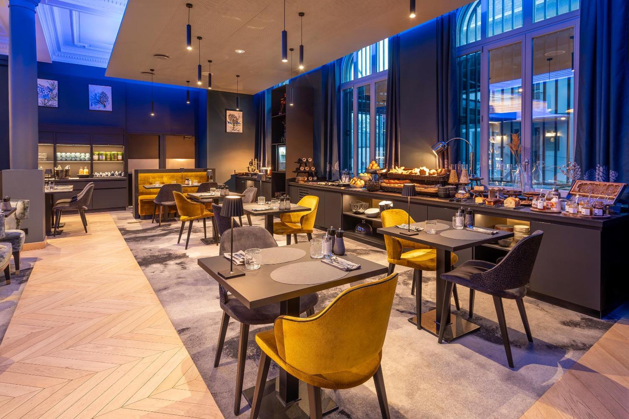 Best Western Premier Le Chapitre Hotel And Spa Remiremont Eksteriør billede